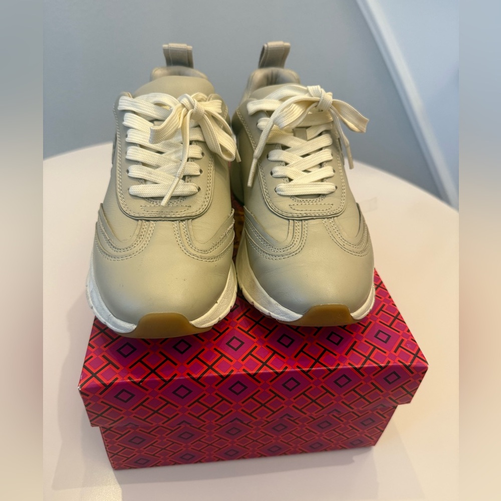 Tory Burch Women's Good Luck Trainer in Fossil Stone, Leather - Picture 3 of 4